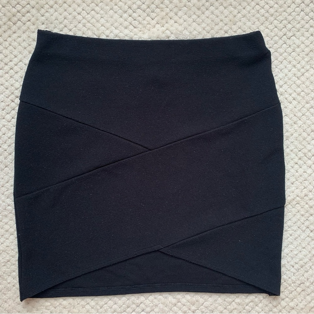 Forever 21 Black Mini Skirt